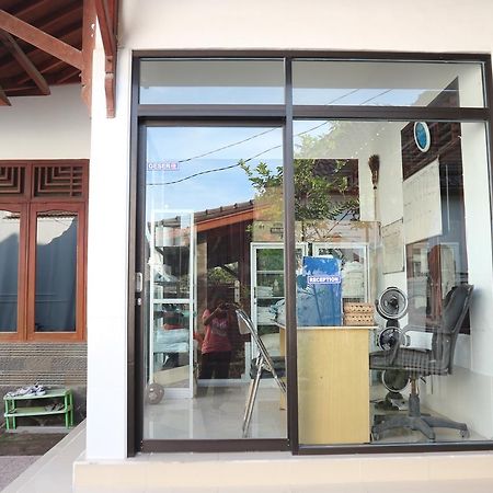Malino Homestay Gili Trawangan Esterno foto