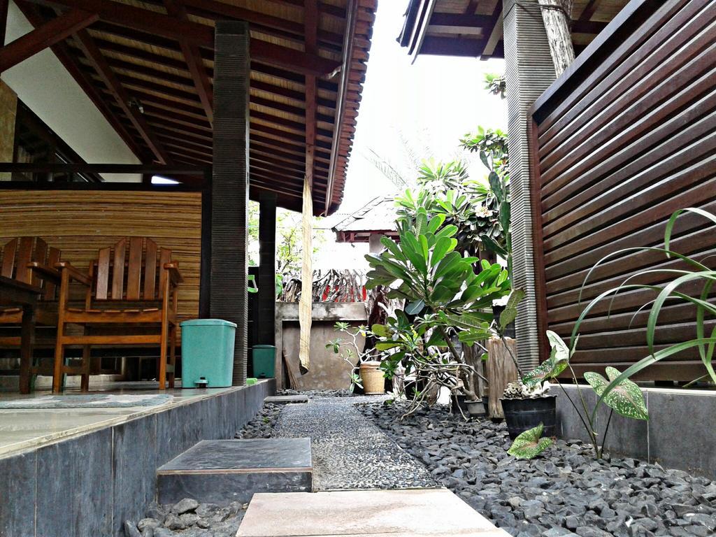 Malino Homestay Gili Trawangan Esterno foto