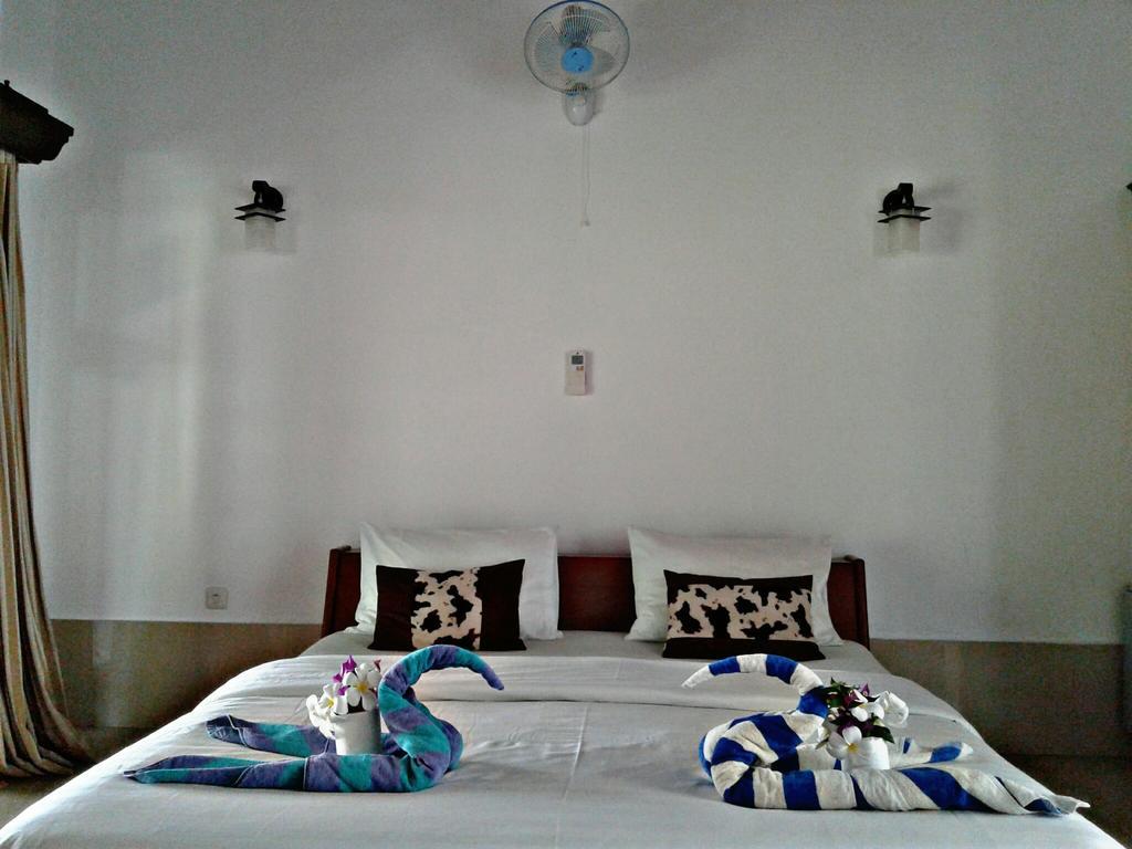 Malino Homestay Gili Trawangan Esterno foto