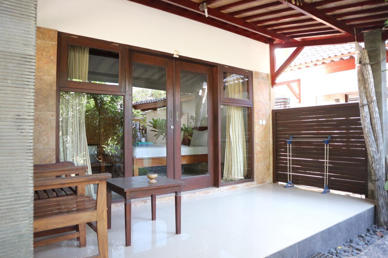 Malino Homestay Gili Trawangan Esterno foto