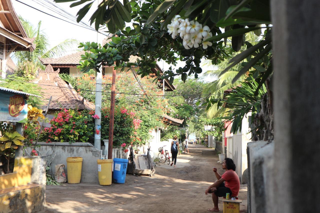 Malino Homestay Gili Trawangan Esterno foto