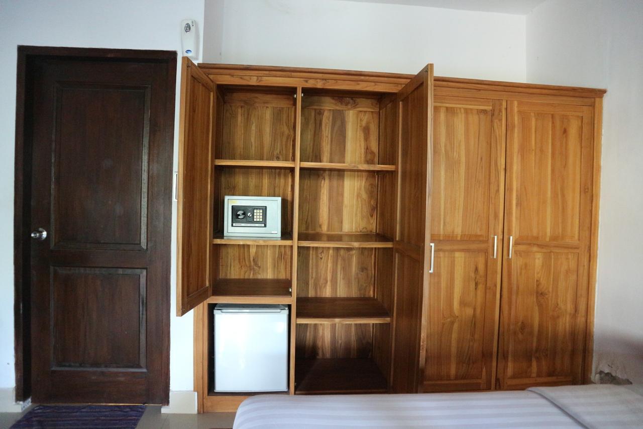 Malino Homestay Gili Trawangan Esterno foto
